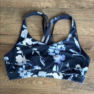 Athleta Sports Bra Small